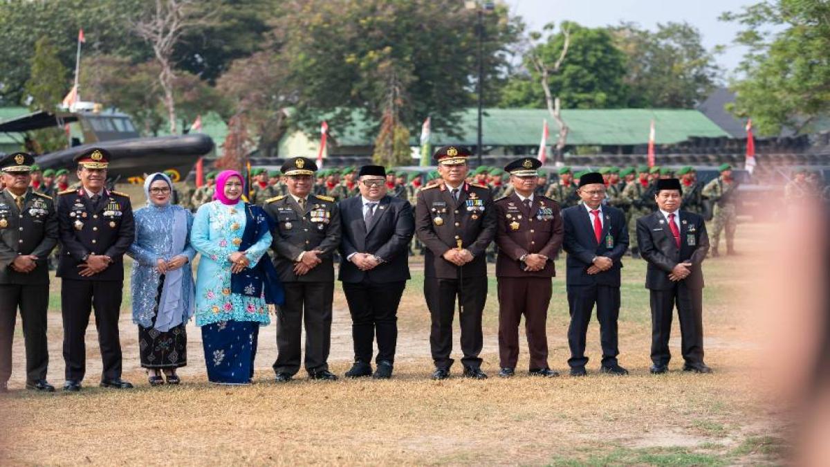 HUT ke-81 TNI, Dandy Adhi Prabowo Hadiri Upacara Bersama Gubernur Sulawesi Tengah