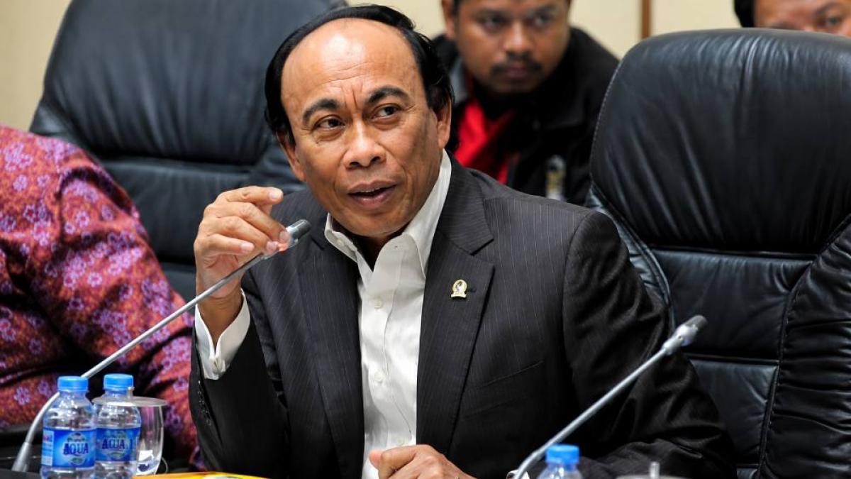 Muhidin M. Said Salurkan Makanan Siap Saji di RS Torabelo Sigi
