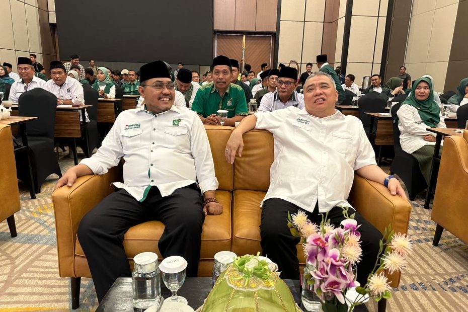 Wakil Ketua Umum (Waketum) DPP PKB, Jazilul Fawaid bersama Ahmad Ali di Kota Palu pada Jumat siang (19/7/2024).